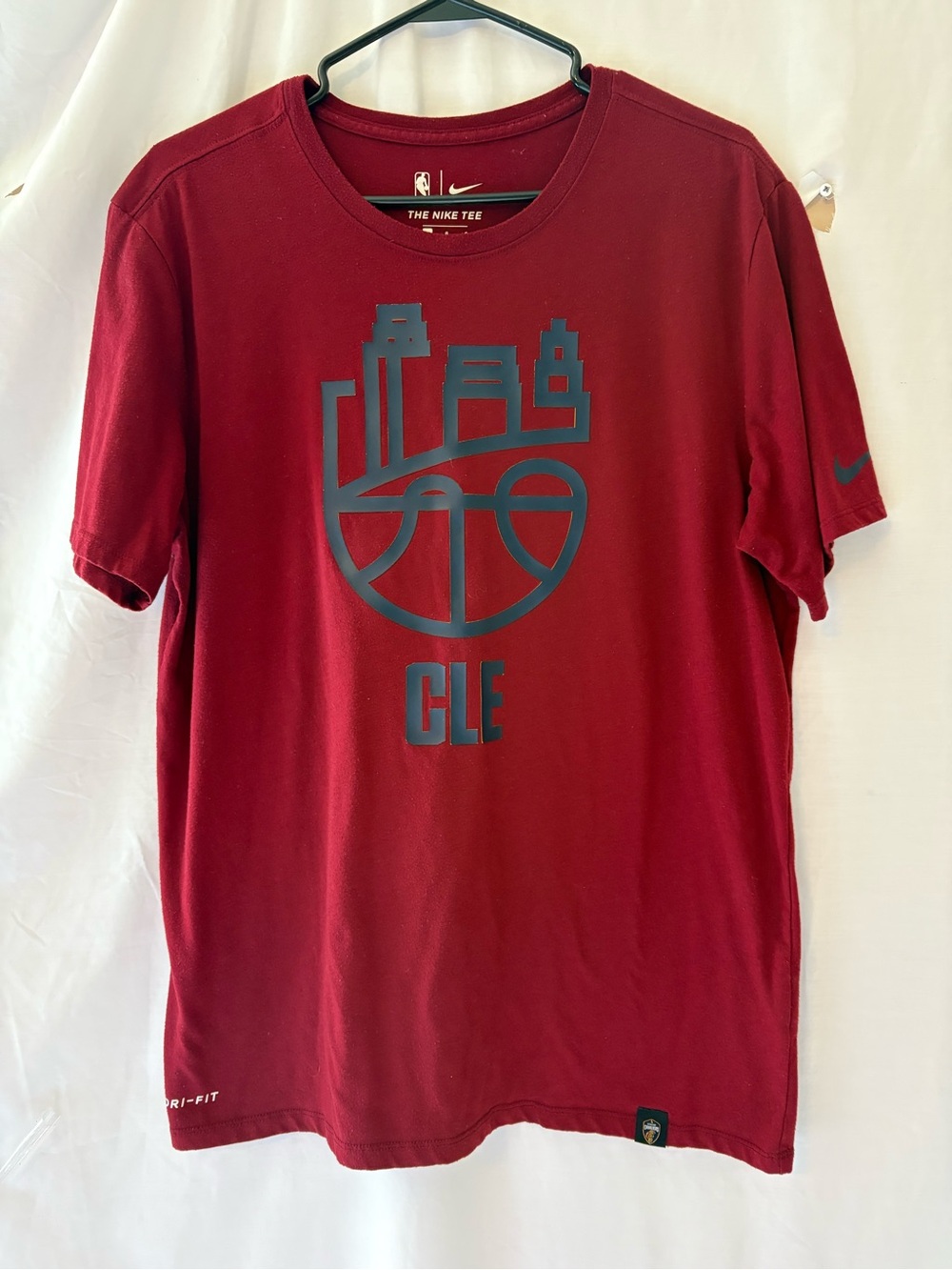 Nike Men's CLE Graphic Tee - Burgundy with Dark Navy Logo